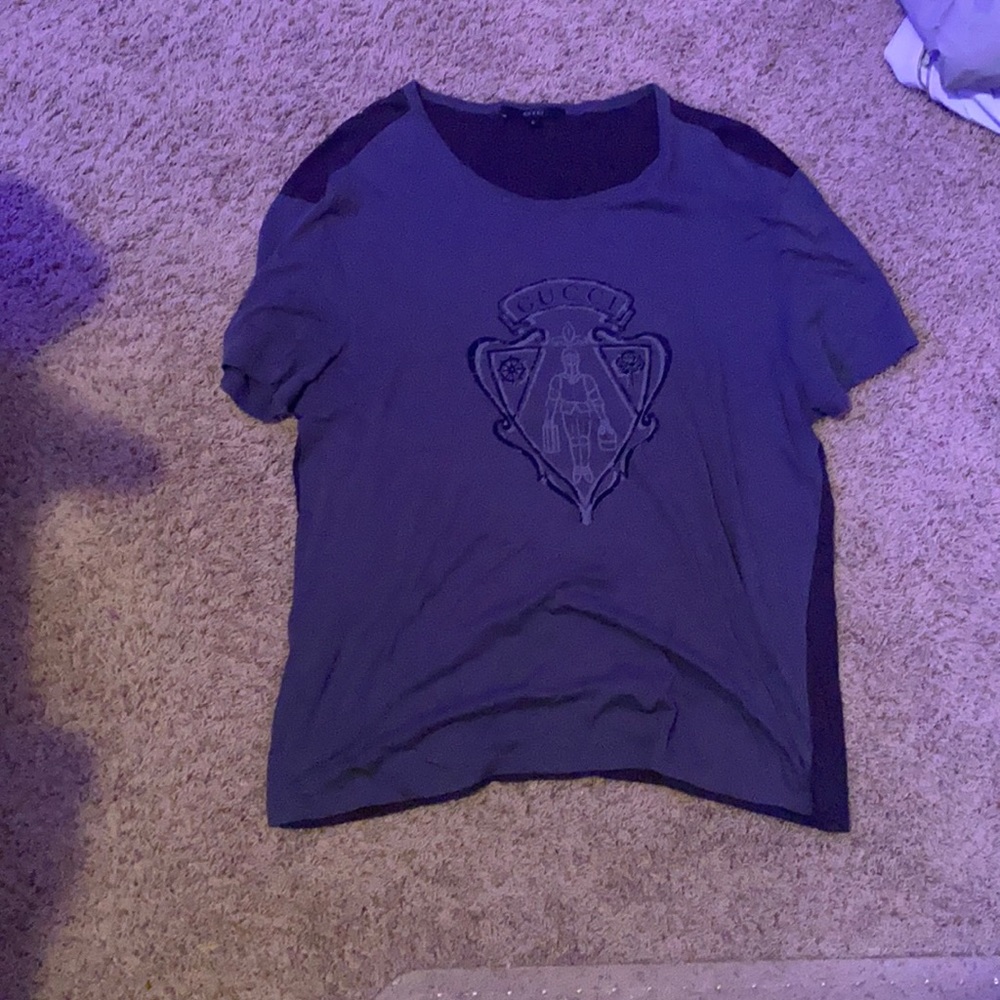 Gucci wide collared t-shirt